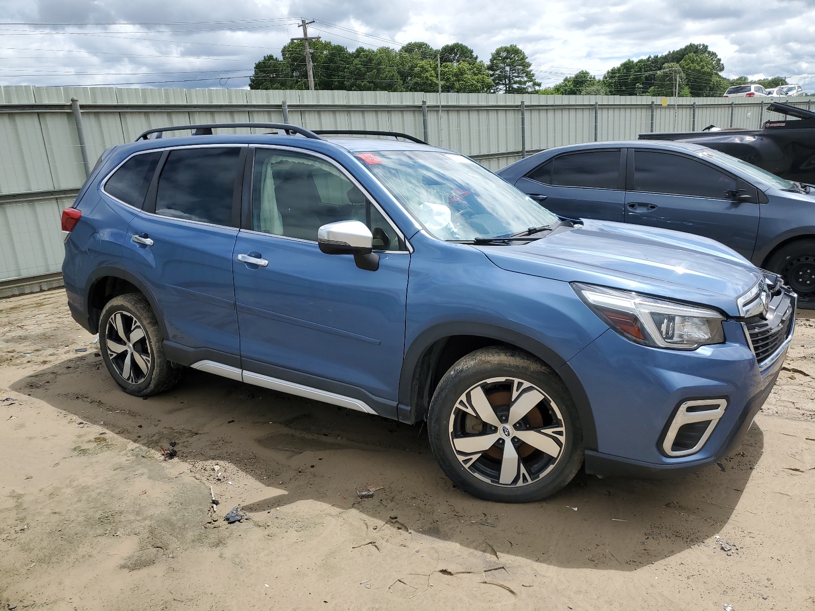 2019 Subaru Forester Touring vin: JF2SKAWC5KH498048