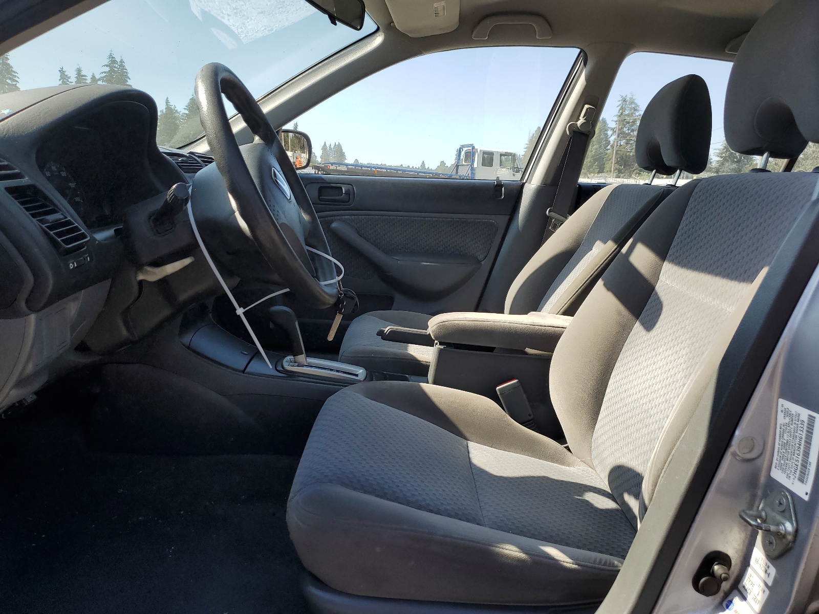 2HGES16394H613339 2004 Honda Civic Dx Vp