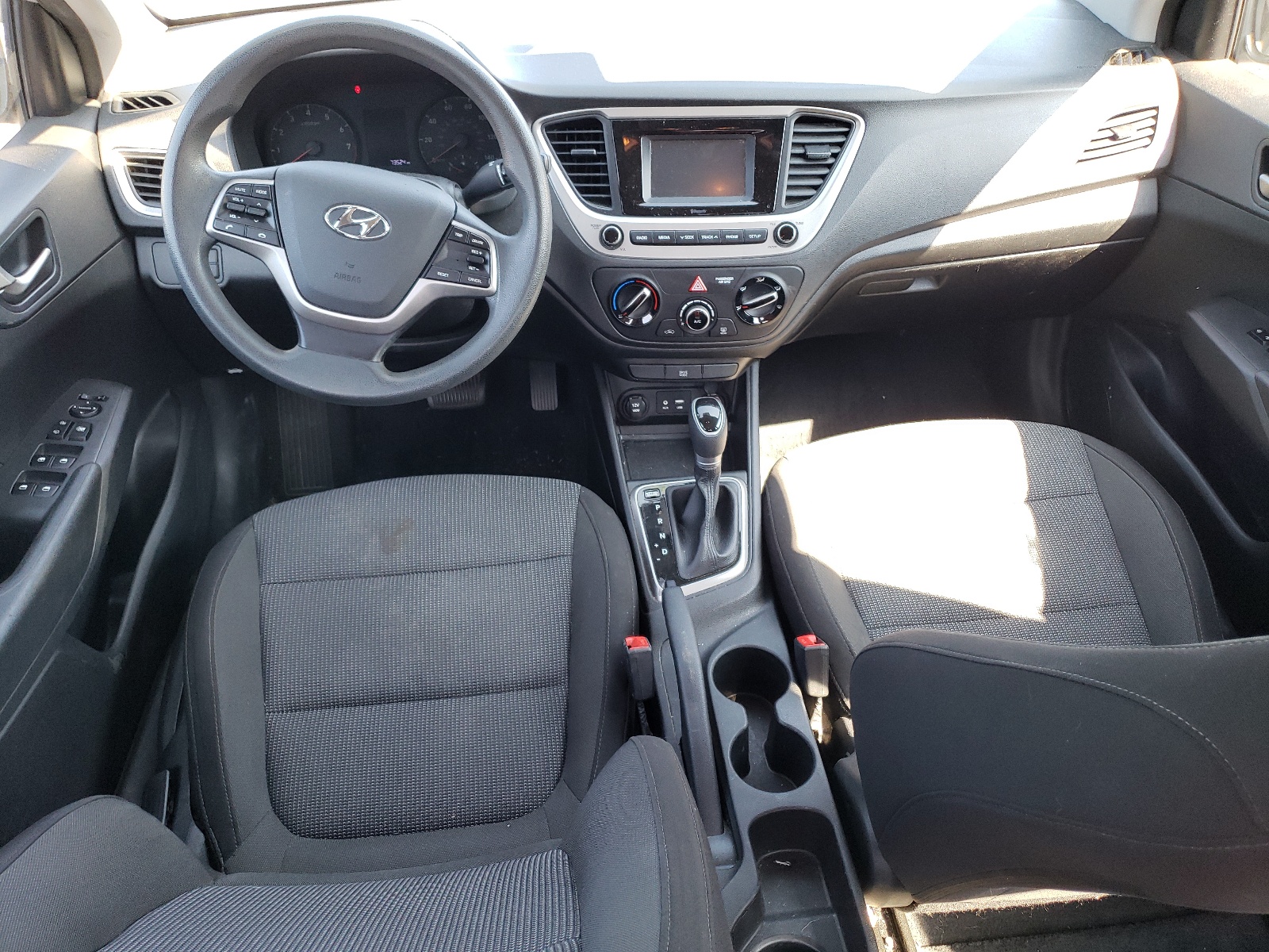 3KPC24A37KE064523 2019 Hyundai Accent Se