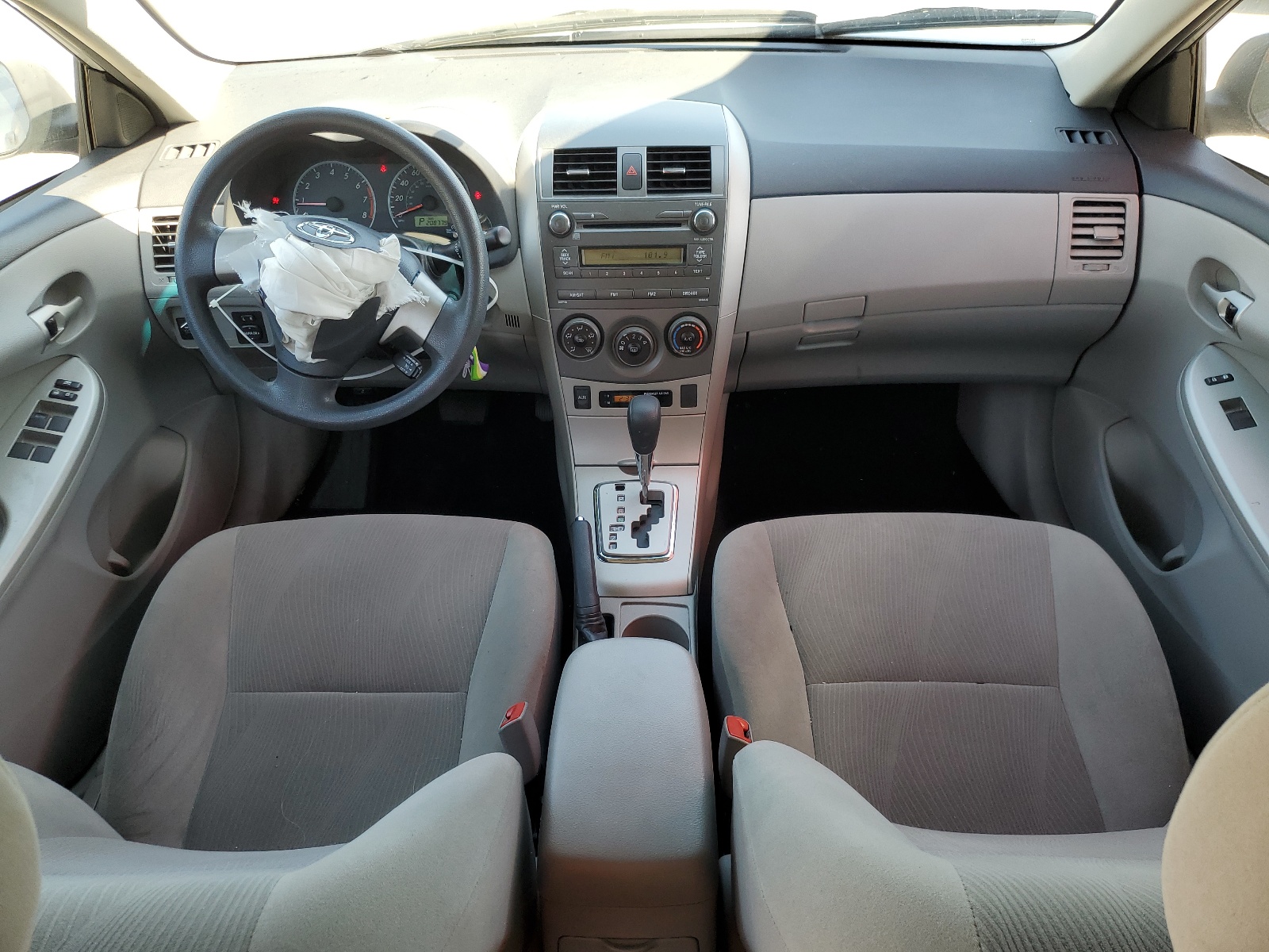 2T1BU4EE4BC752172 2011 Toyota Corolla Base