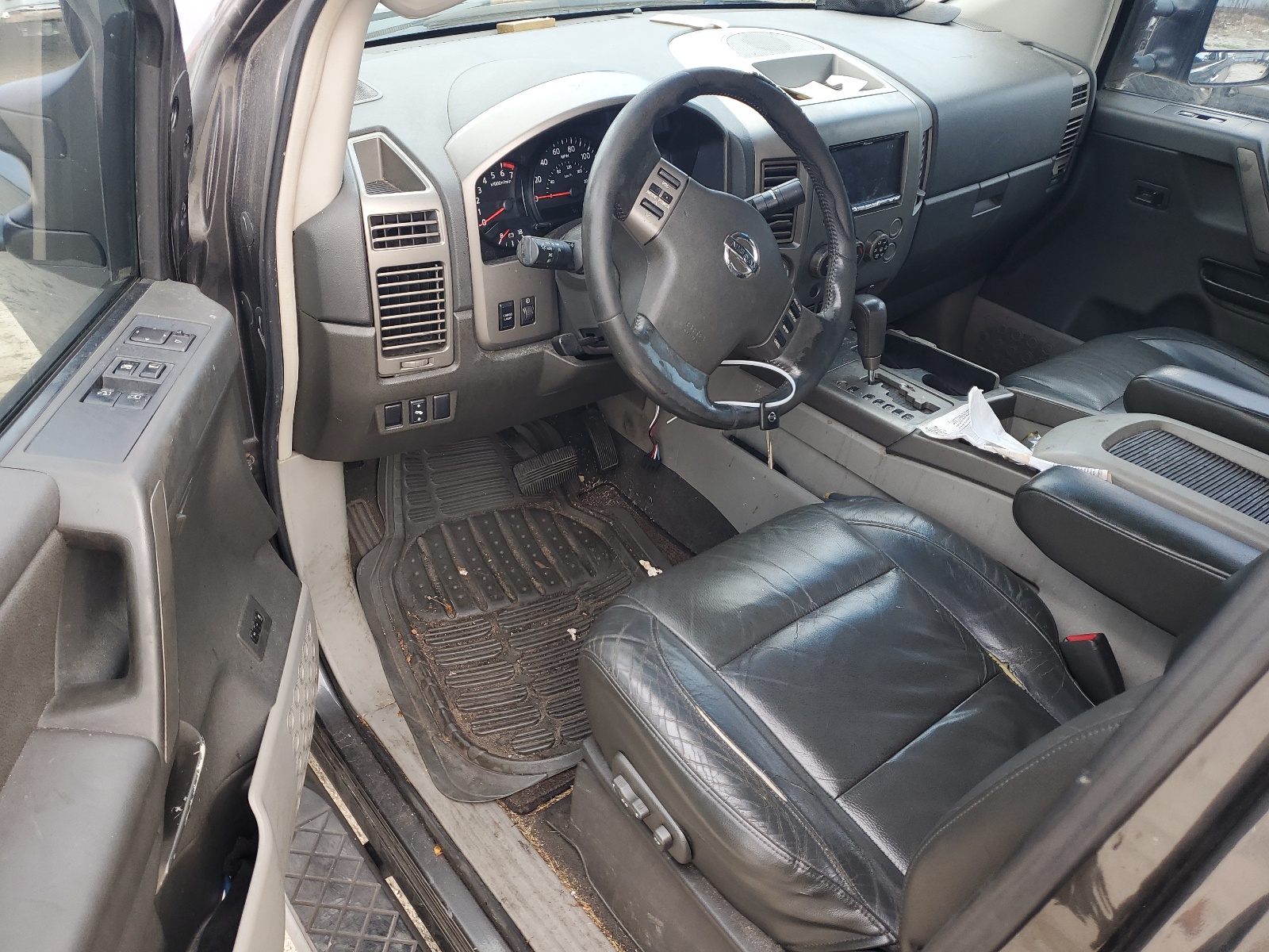 1N6AA06BX4N562259 2004 Nissan Titan Xe