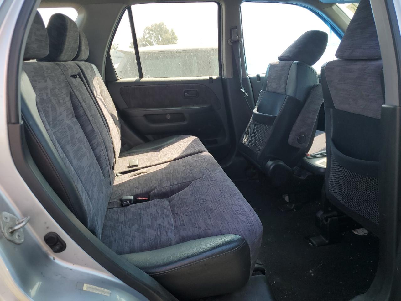 2002 Honda Cr-V Lx VIN: JHLRD684X2C013459 Lot: 63097044