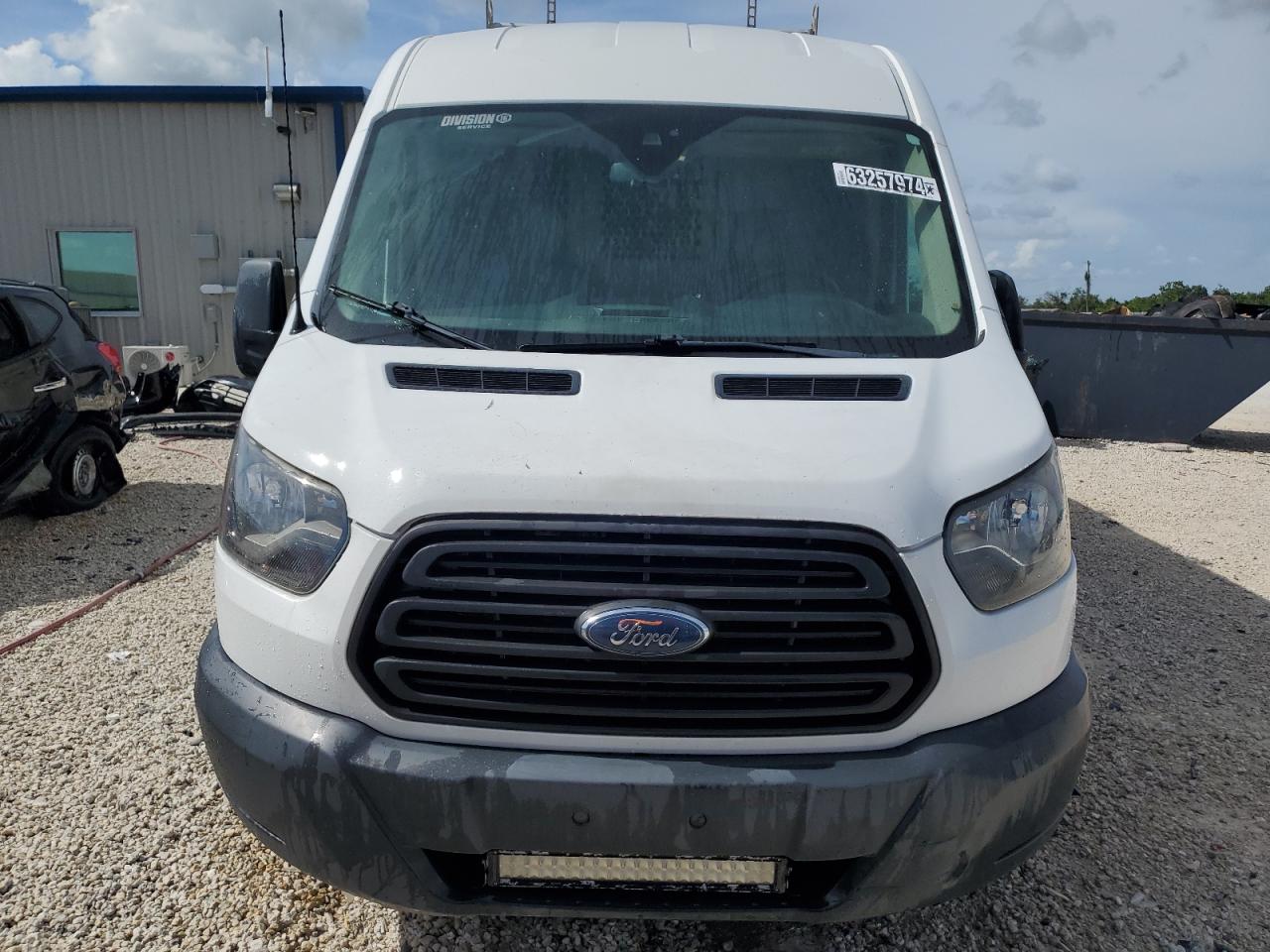 1FTYR2CM4JKB21235 2018 Ford Transit T-250