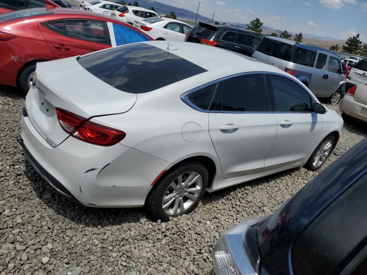 2015 Chrysler 200 Limited VIN: 1C3CCCAB4FN592590 Lot: 63211744