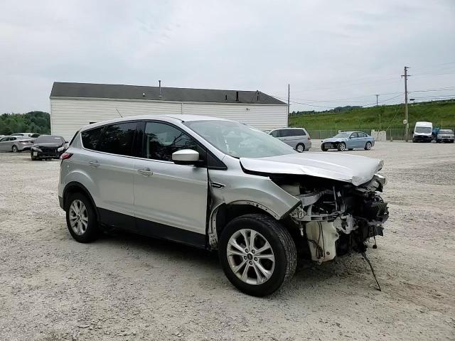 2017 Ford Escape Se VIN: 1FMCU9GD3HUE82381 Lot: 62411784