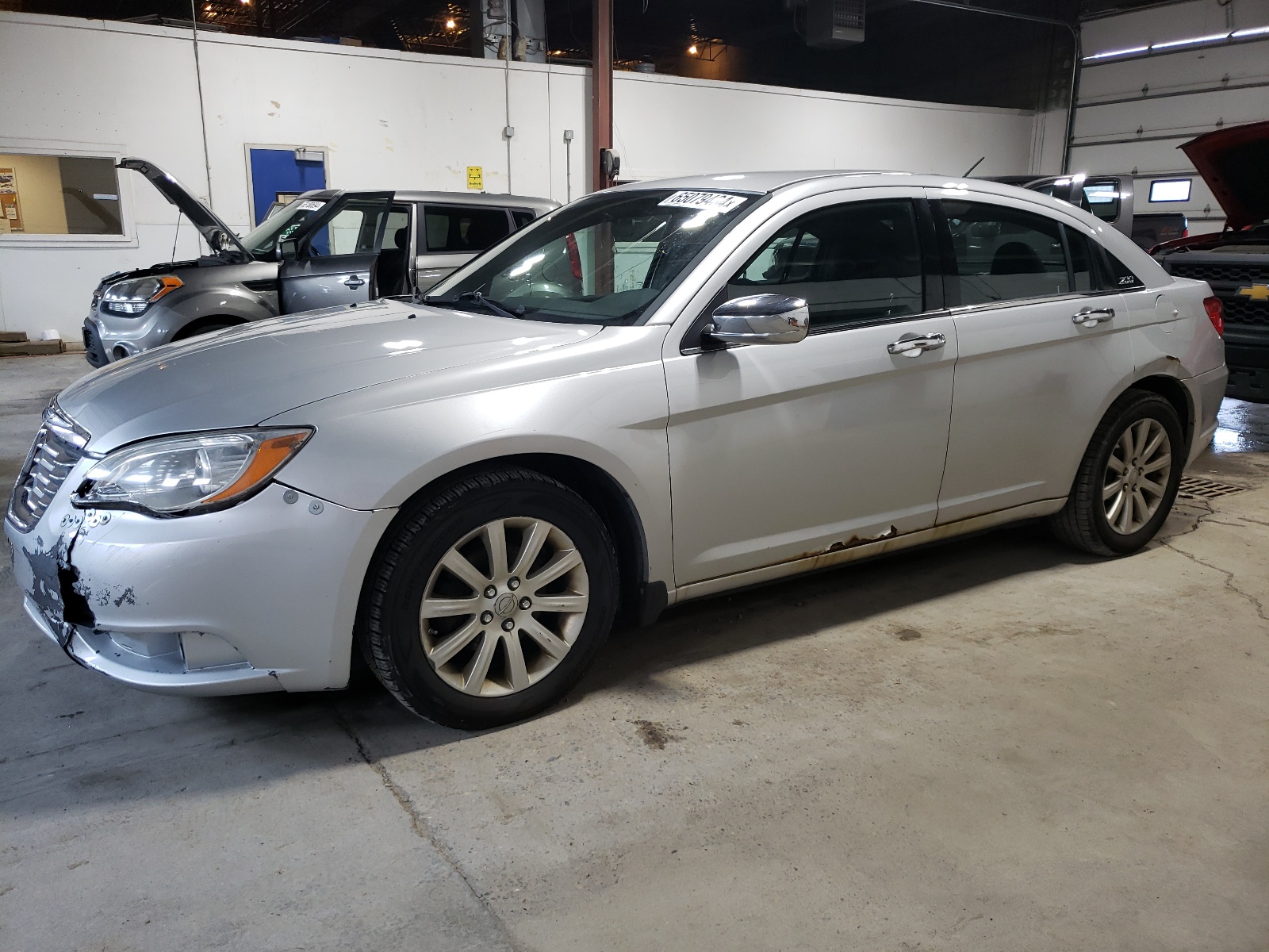 2012 Chrysler 200 Touring vin: 1C3CCBBG7CN205482