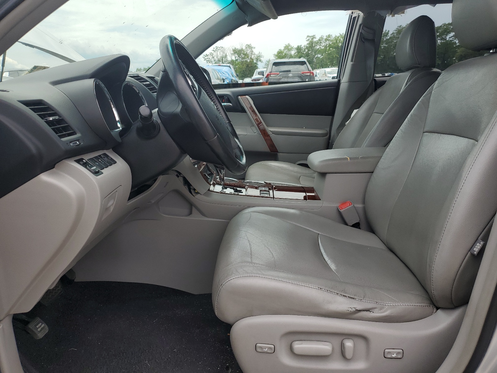 5TDDK3EH3BS091860 2011 Toyota Highlander Limited