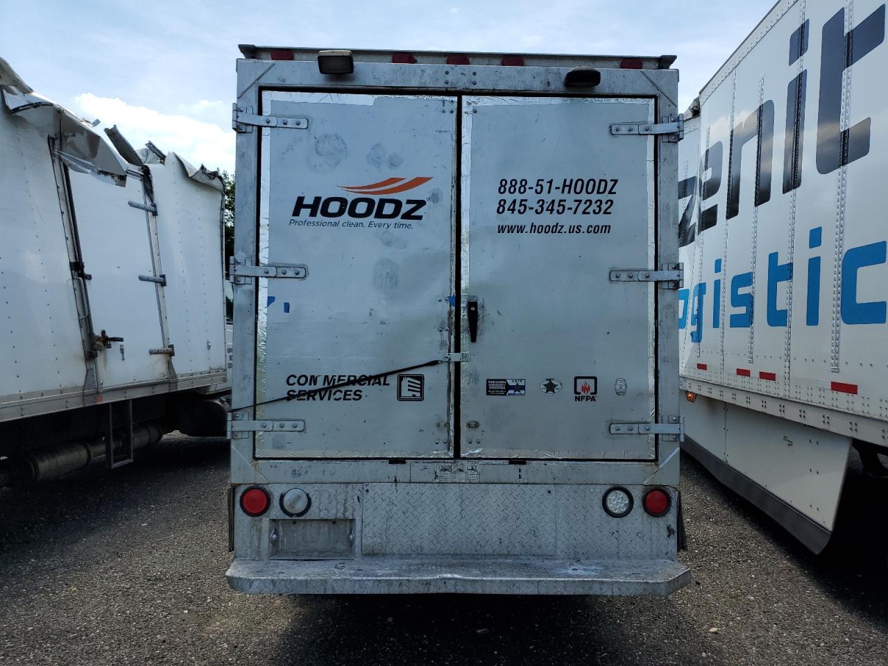 2009 Ford Econoline E350 Super Duty Cutaway Van VIN: 1FDSE35L09DA59517 Lot: 59662574