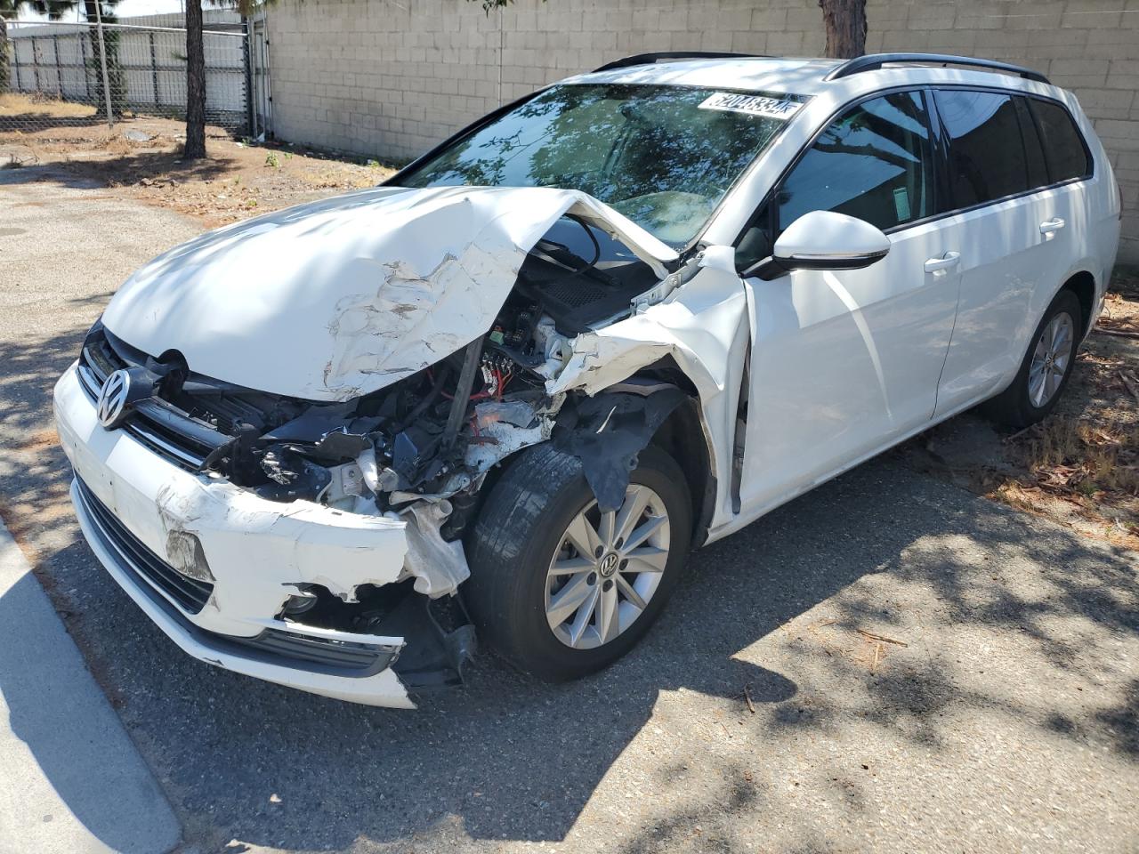 3VWC17AU9GM507455 2016 VOLKSWAGEN GOLF - Image 1