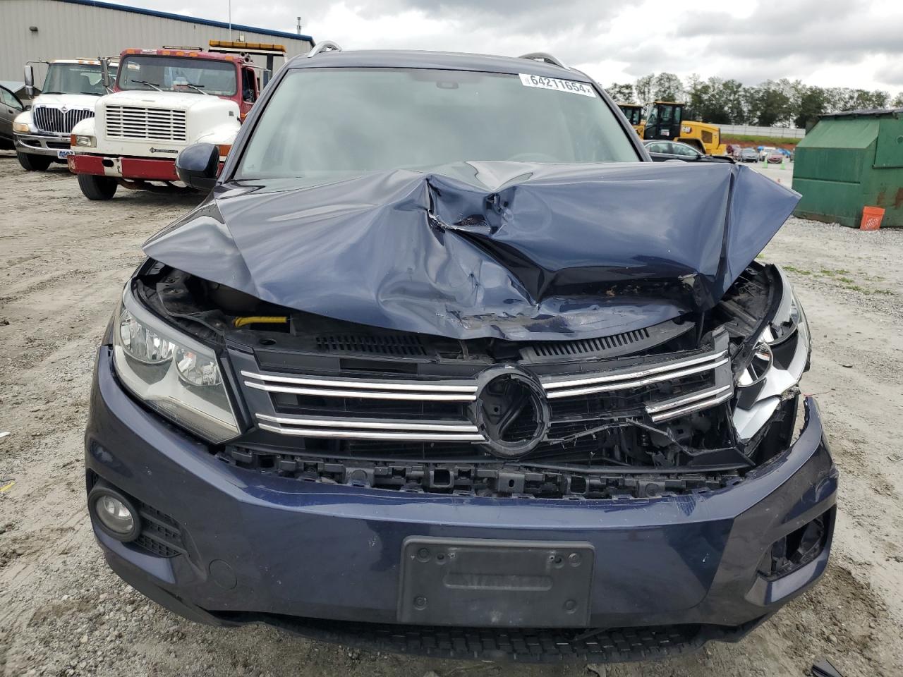 2017 Volkswagen Tiguan - Image 5