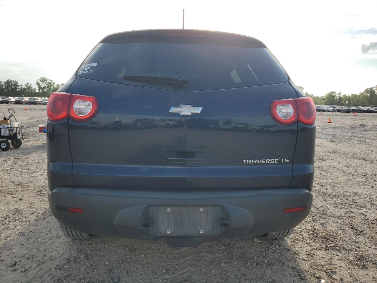 2011 Chevrolet Traverse Ls VIN: 1GNKRFED3BJ351678 Lot: 62427684