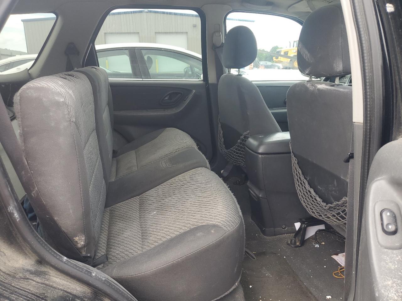 2004 Ford Escape Xlt VIN: 1FMCU93104KB08117 Lot: 63404434