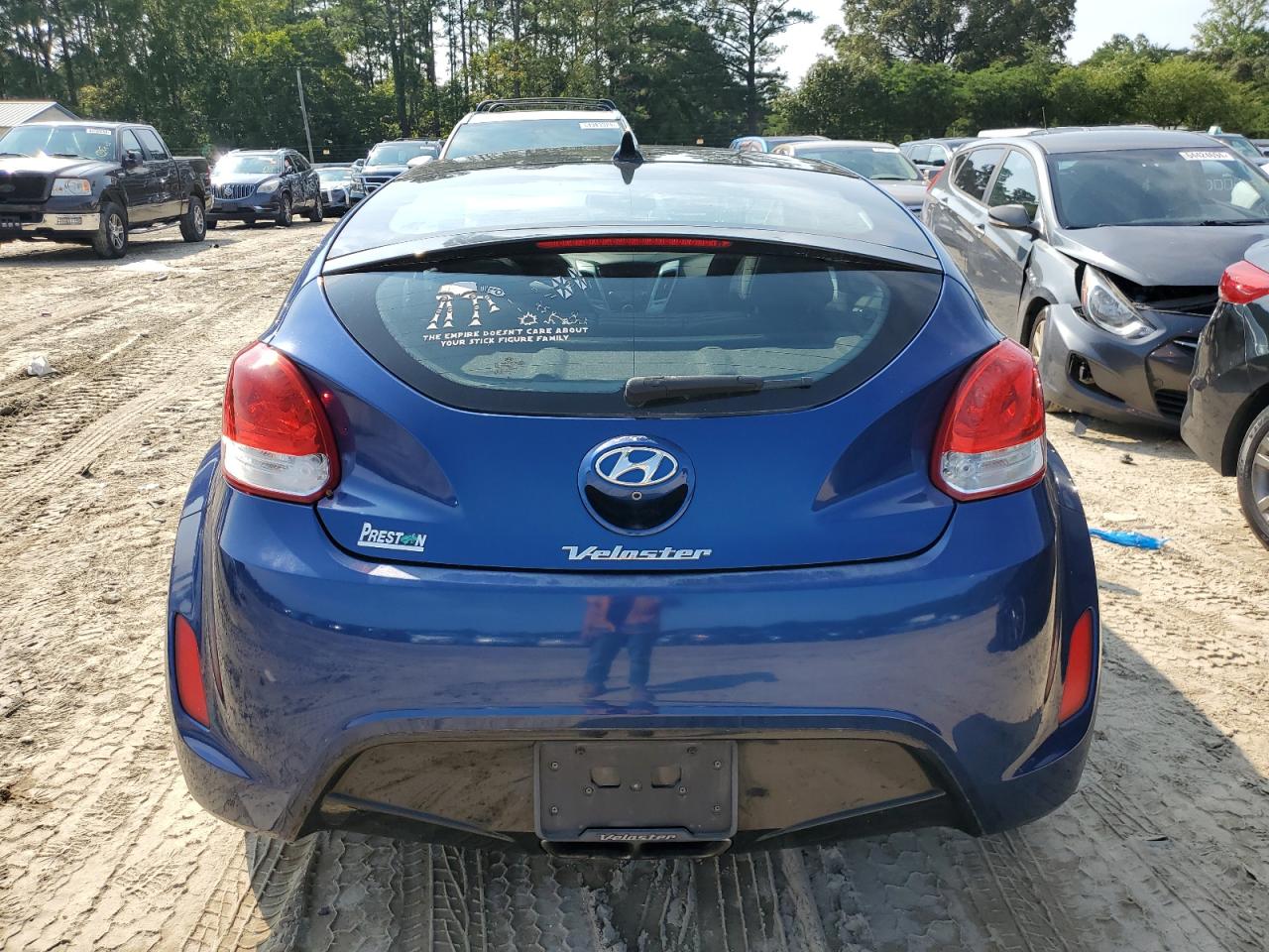 2017 Hyundai Veloster VIN: KMHTC6AD5HU323940 Lot: 63619434