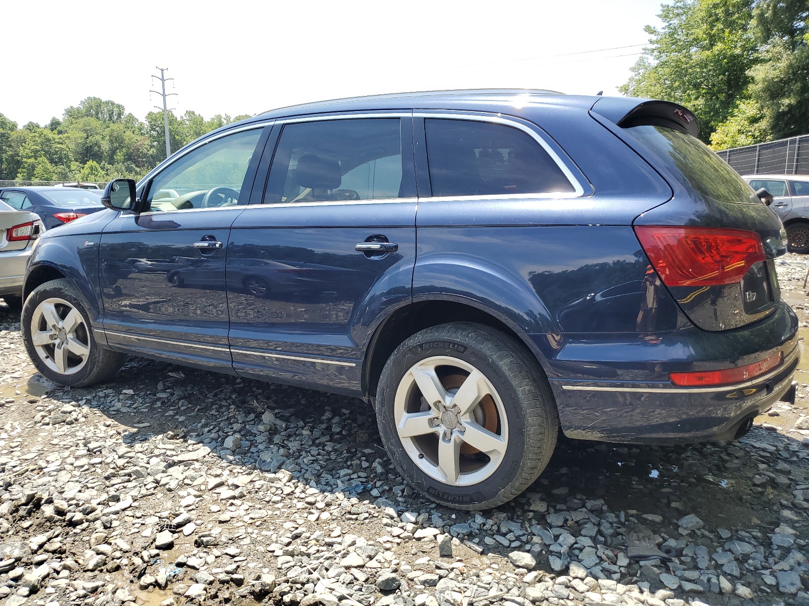 2014 Audi Q7 Premium Plus vin: WA1LGAFE8ED002770