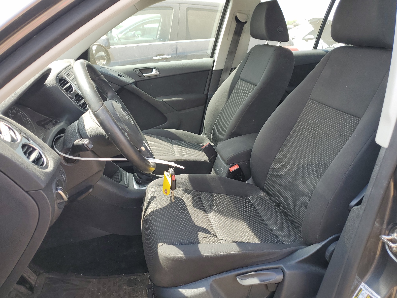 WVGBV7AX6FW518680 2015 Volkswagen Tiguan S