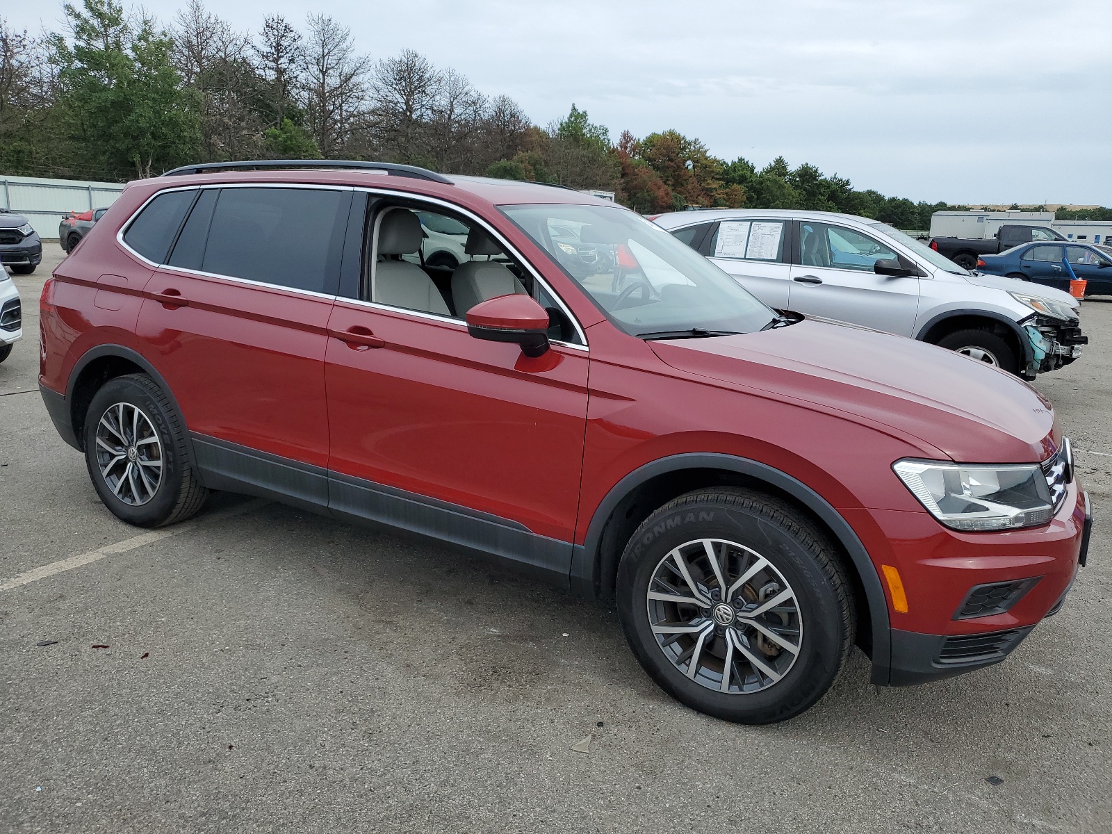 2019 Volkswagen Tiguan Se vin: 3VV2B7AX0KM155303