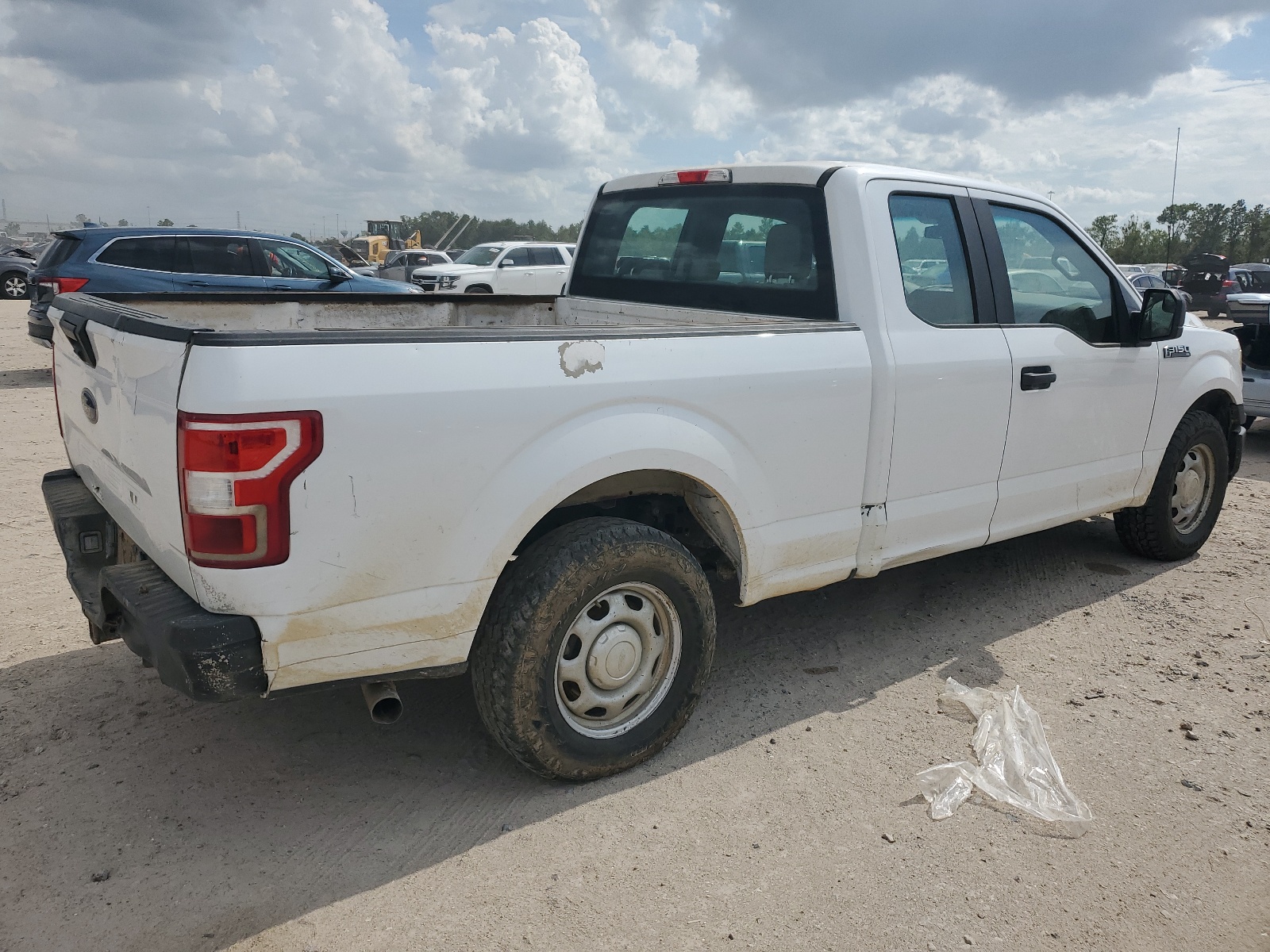 2018 Ford F150 Super Cab vin: 1FTEX1C51JKC51520