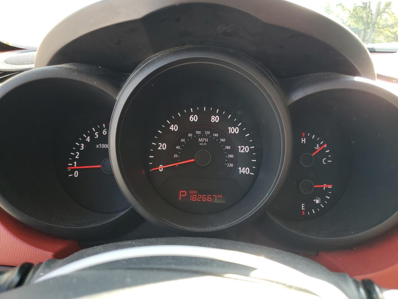 2010 Kia Soul + VIN: KNDJT2A28A7036275 Lot: 62846134