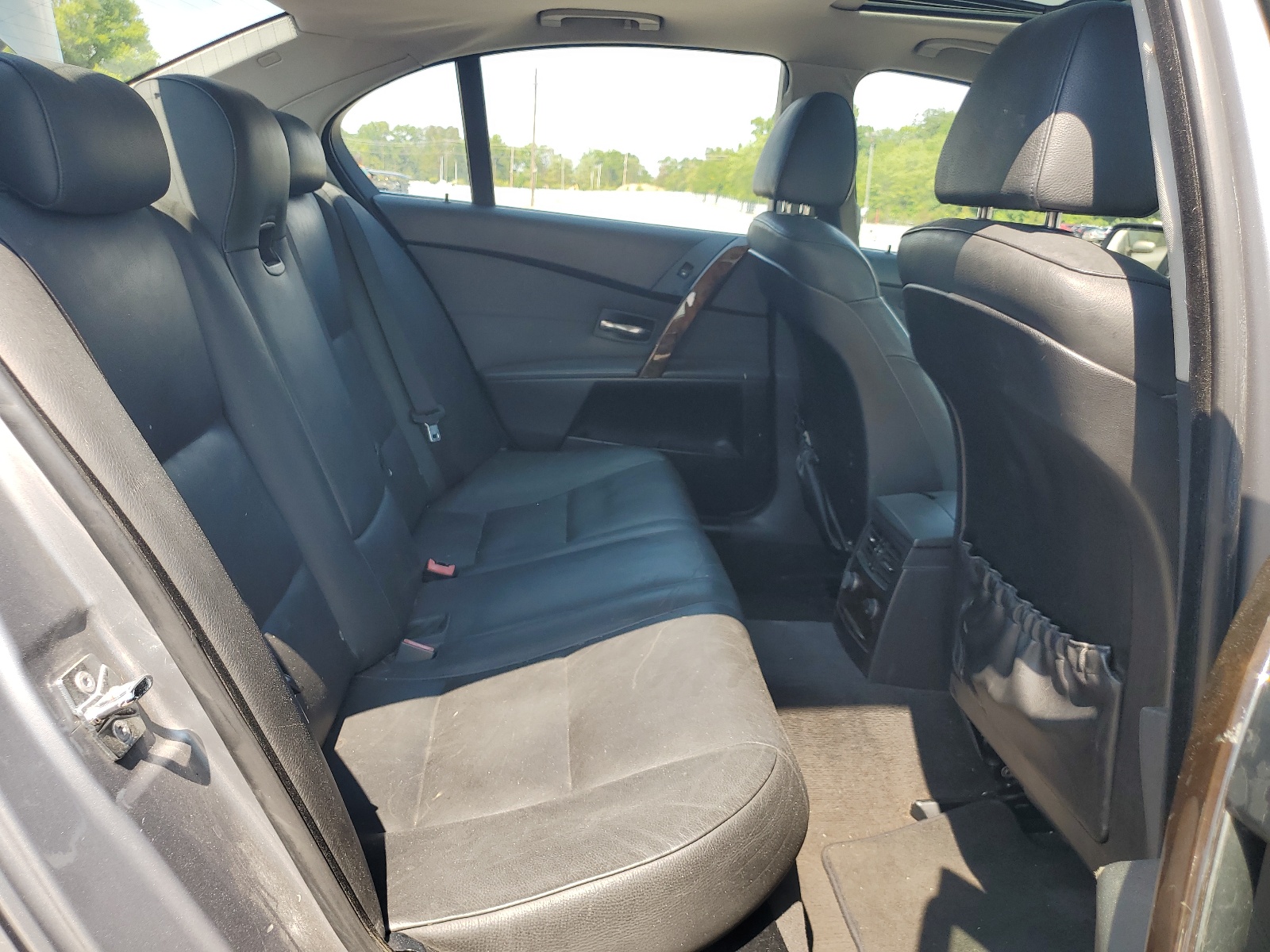 WBANF73566CG65917 2006 BMW 530 Xi