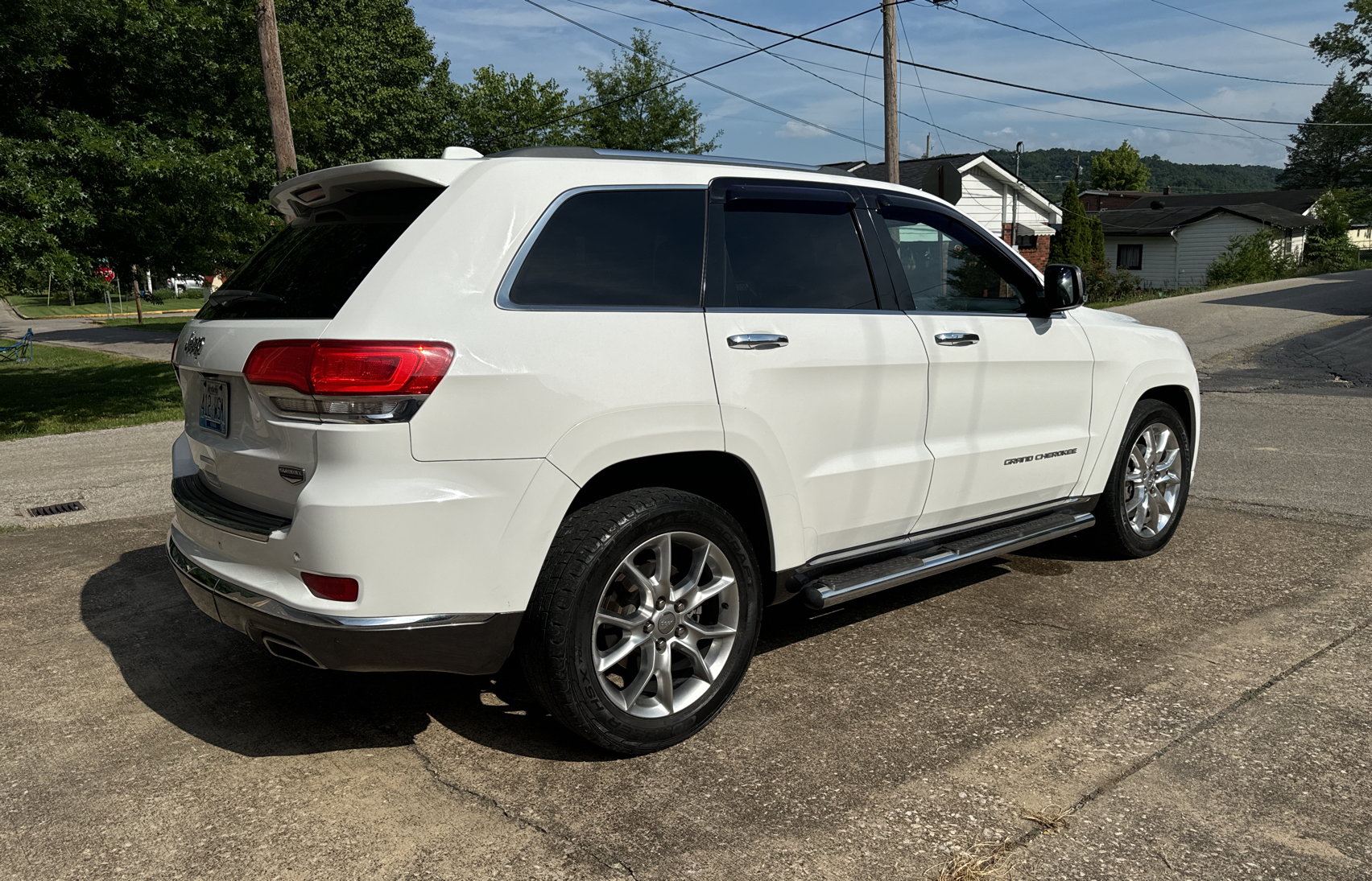 2014 Jeep Grand Cherokee Summit vin: 1C4RJEJTXEC359601