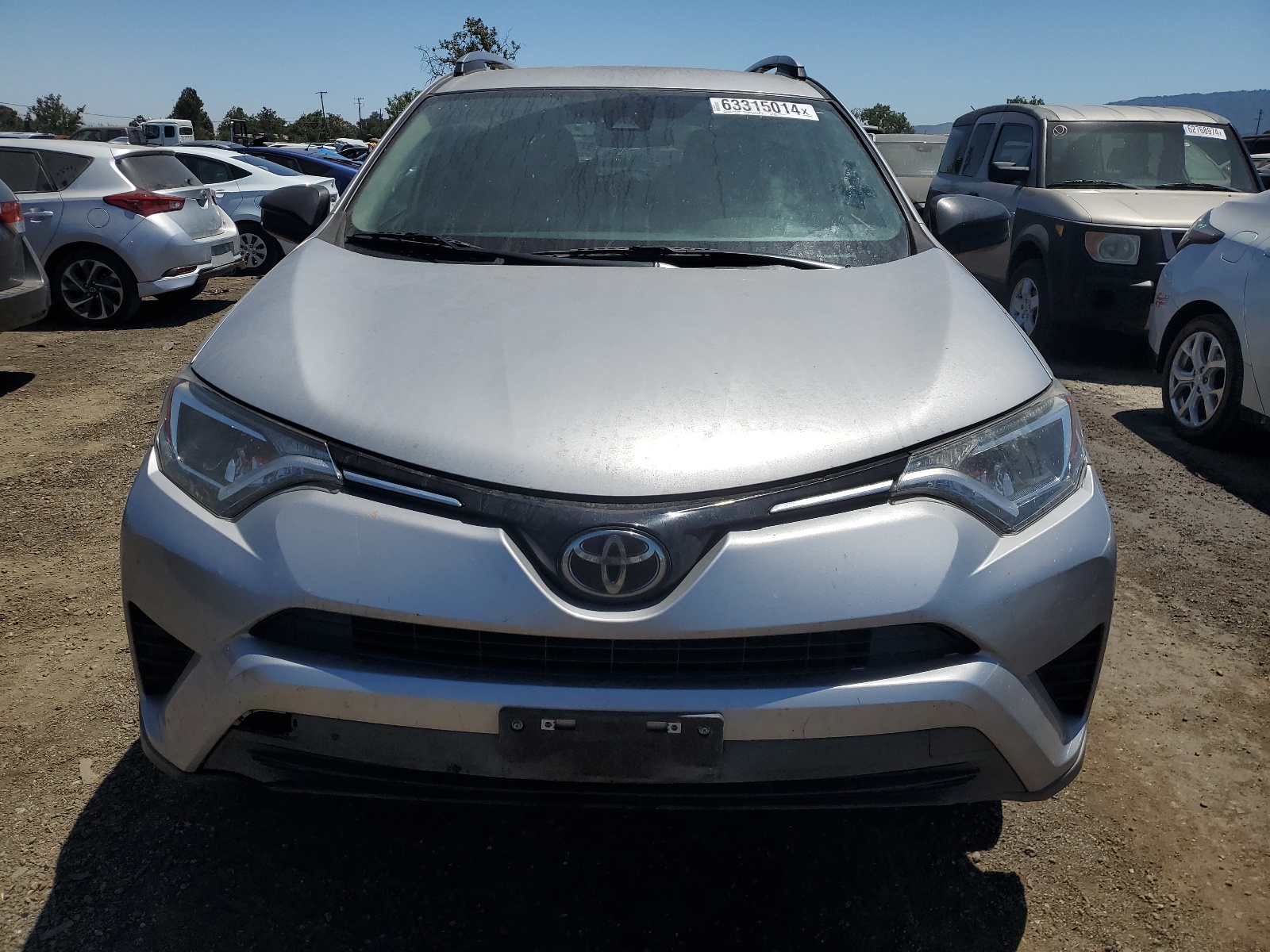 2T3ZFREV8HW397267 2017 Toyota Rav4 Le