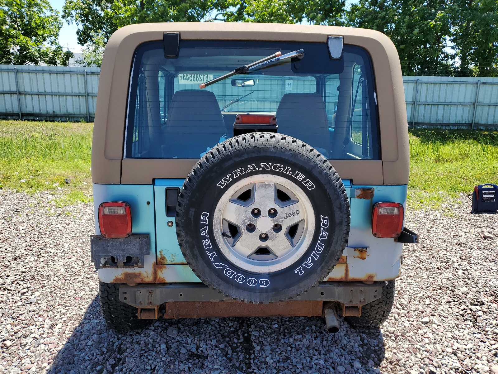 1J4FY19P7SP263163 1995 Jeep Wrangler / Yj S