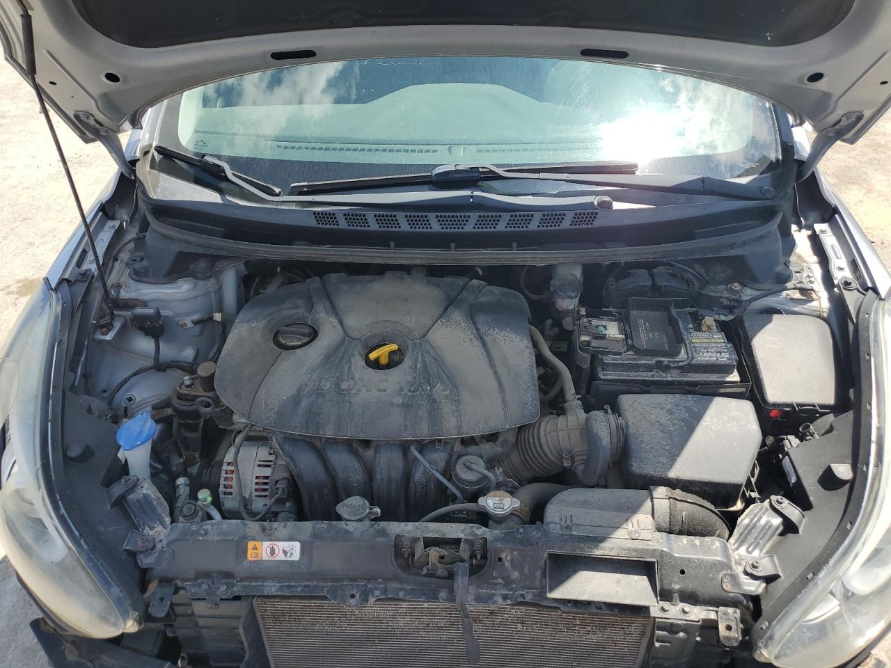 5NPDH4AE1FH622100 2015 Hyundai Elantra Se