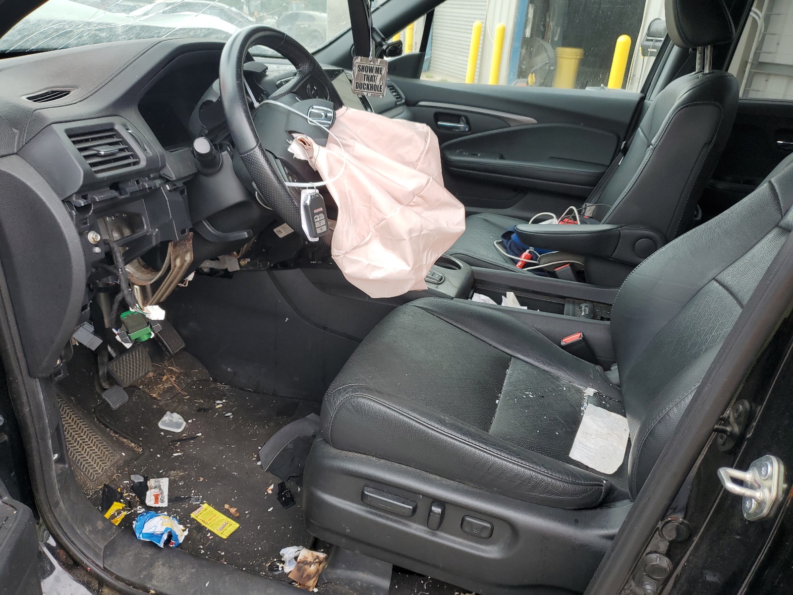 5FNYF7H55KB011915 2019 Honda Passport Exl