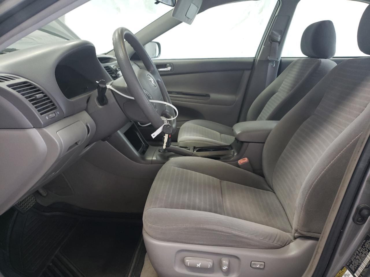 2005 Toyota Camry Le VIN: 4T1BE32K65U579968 Lot: 63912394