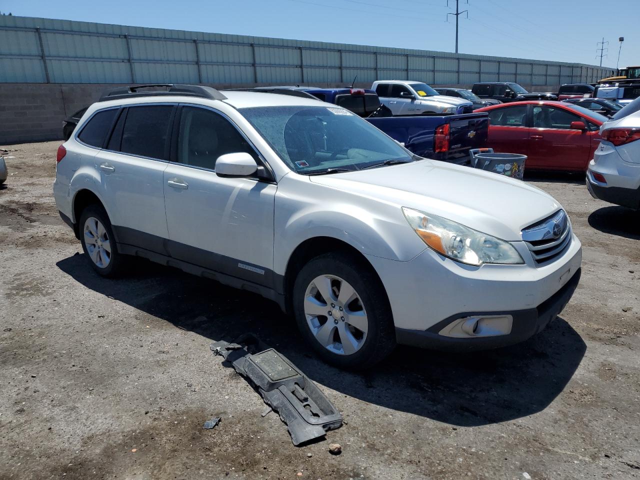 2010 Subaru Outback - Image 4