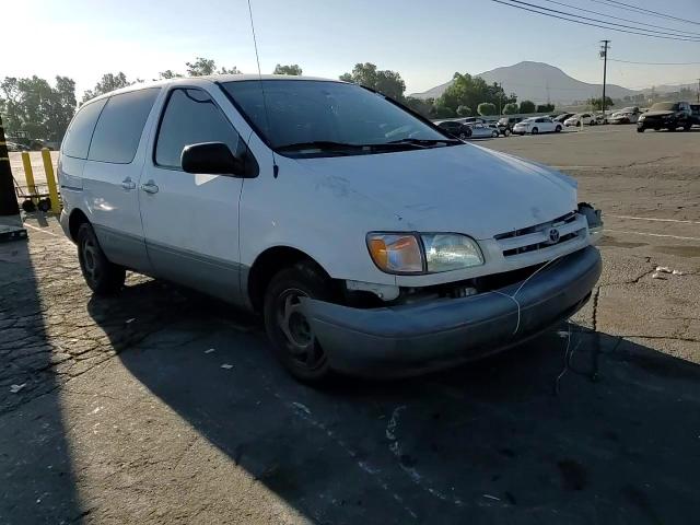 2000 Toyota Sienna Ce VIN: 4T3ZF19C8YU281285 Lot: 65412654