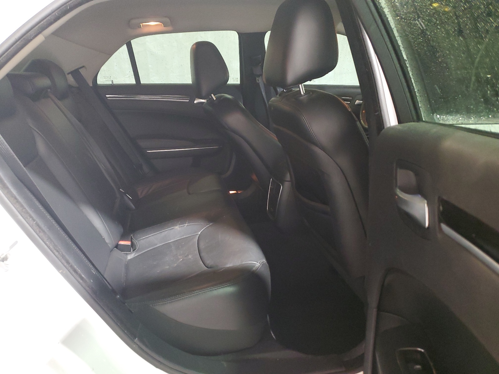 2C3CCARG2FH757243 2015 Chrysler 300 Limited