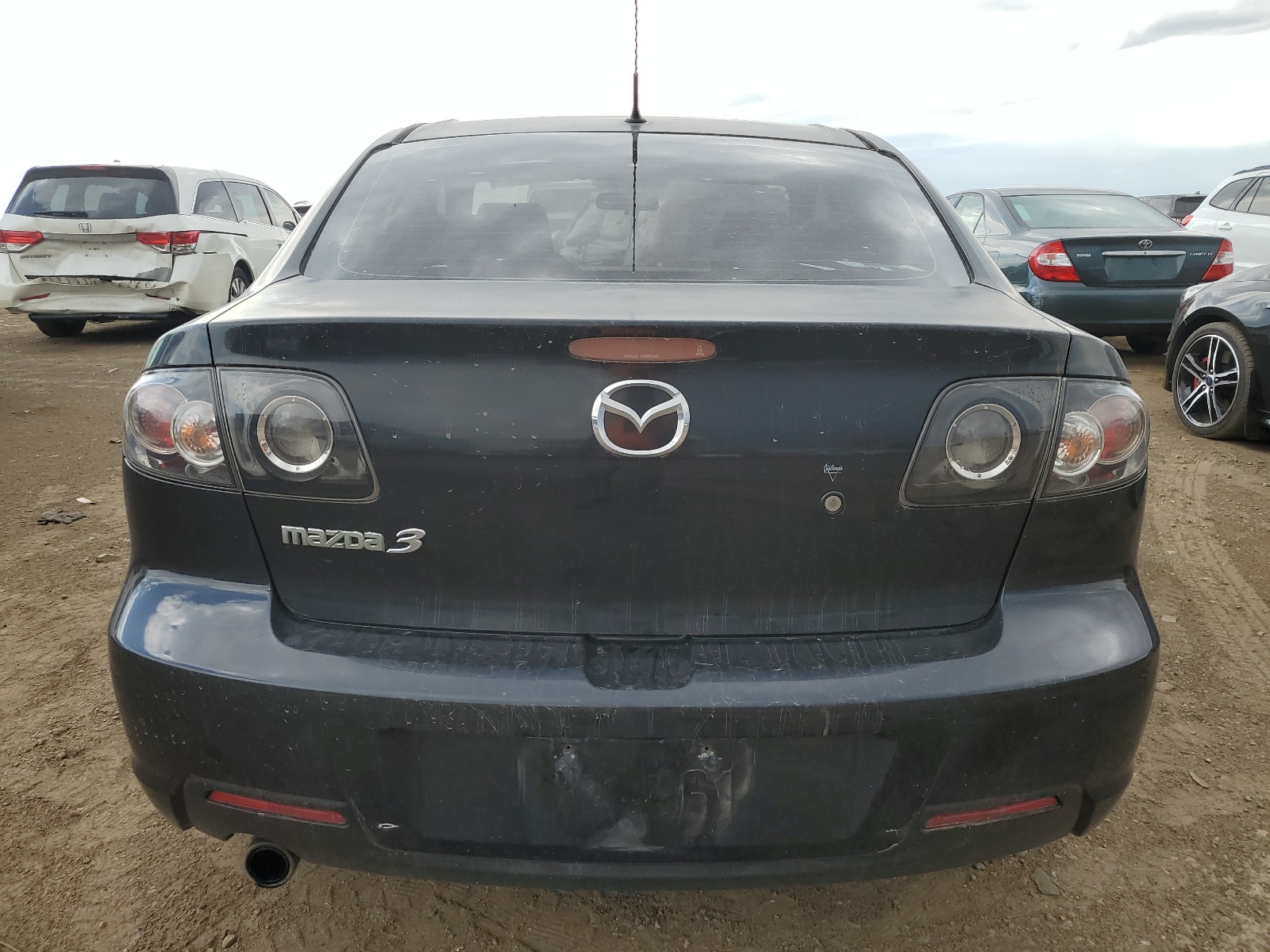 JM1BK32F281115615 2008 Mazda 3 I