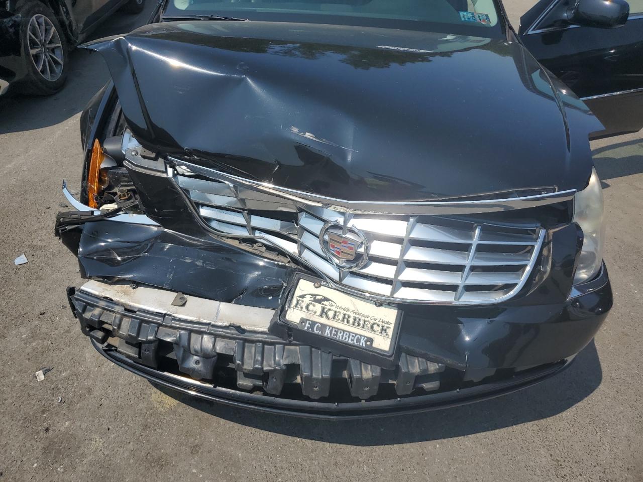 2008 Cadillac Dts VIN: 1G6KD57Y18U176942 Lot: 63299684