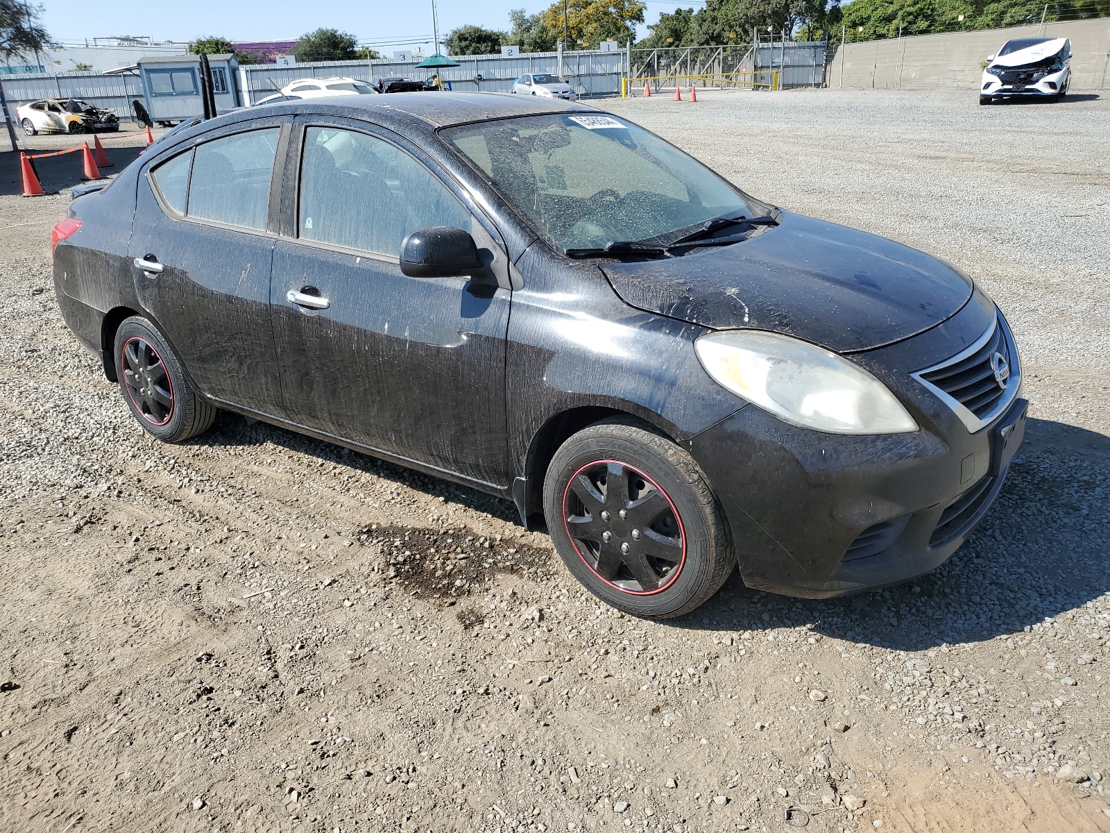 2014 Nissan Versa S vin: 3N1CN7AP8EL803073