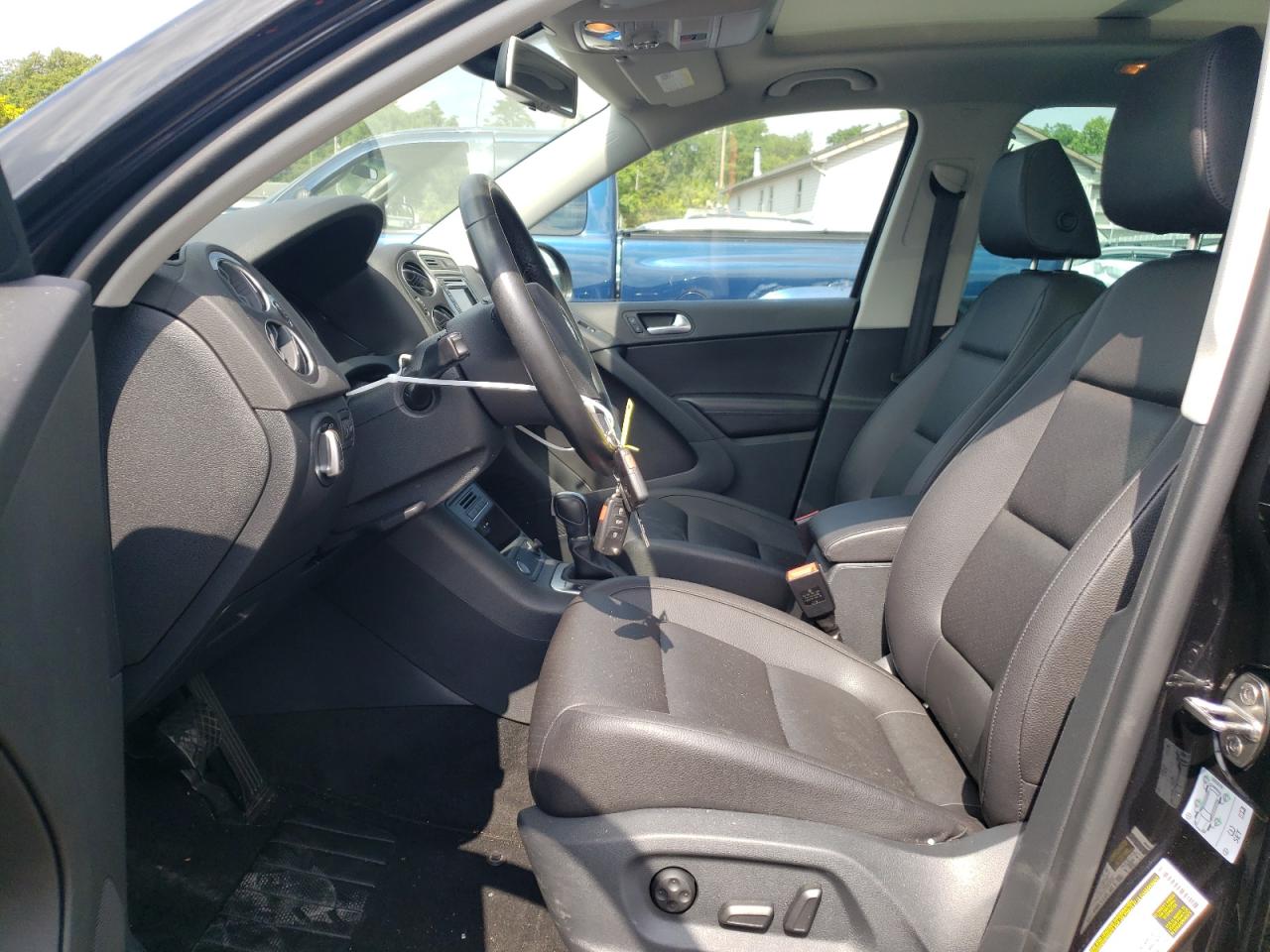 2017 Volkswagen Tiguan Wolfsburg VIN: WVGSV7AX9HK005773 Lot: 63504824