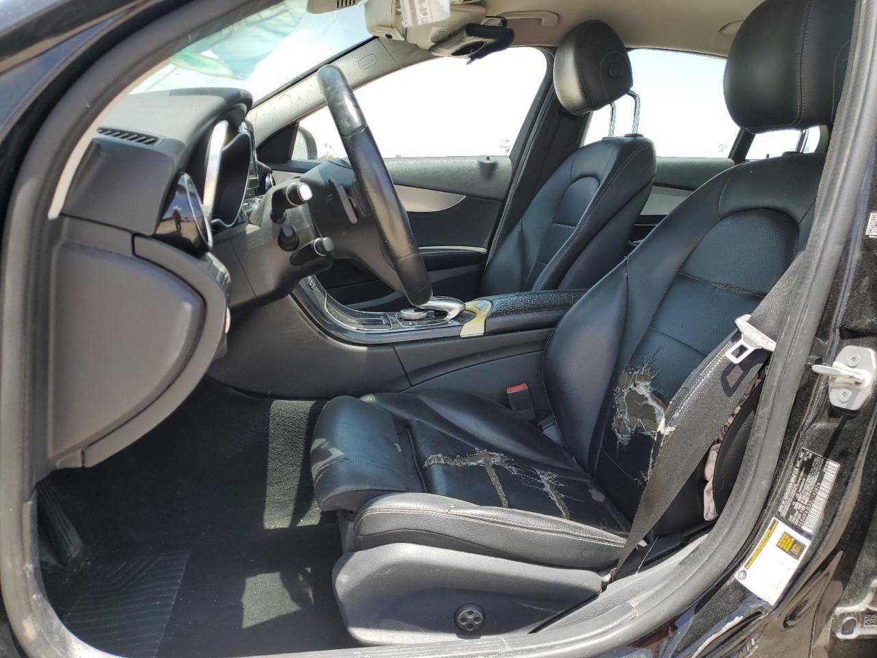 2016 Mercedes-Benz C 300 VIN: 55SWF4JB3GU143874 Lot: 60002944