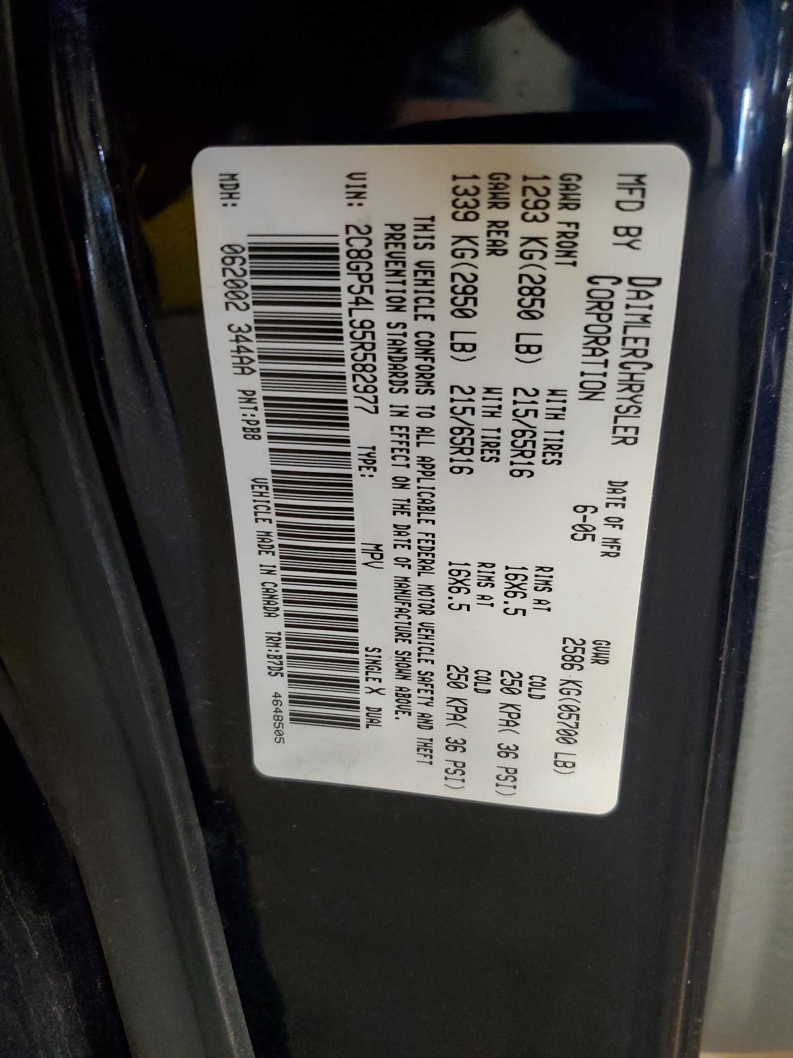 2C8GP54L95R582977 2005 Chrysler Town & Country Touring