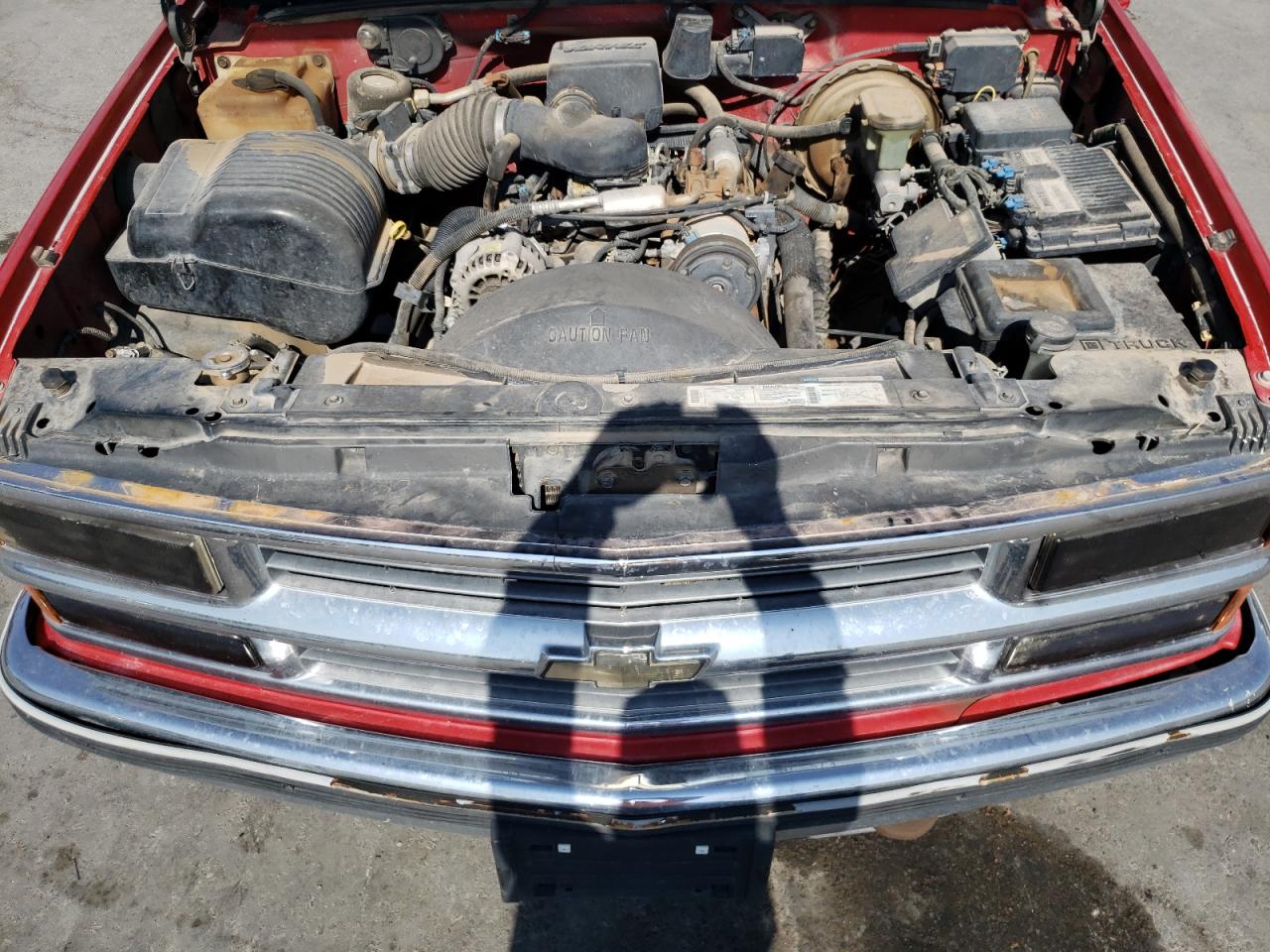 1996 Chevrolet Gmt-400 K1500 VIN: 2GCEK19R5T1228186 Lot: 63414794