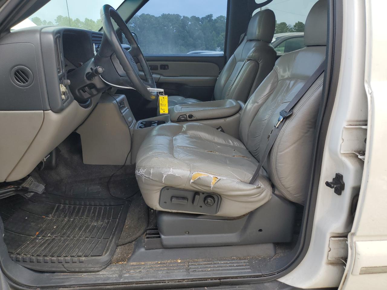 2001 Chevrolet Tahoe C1500 VIN: 1GNEC13T61R141524 Lot: 63508704