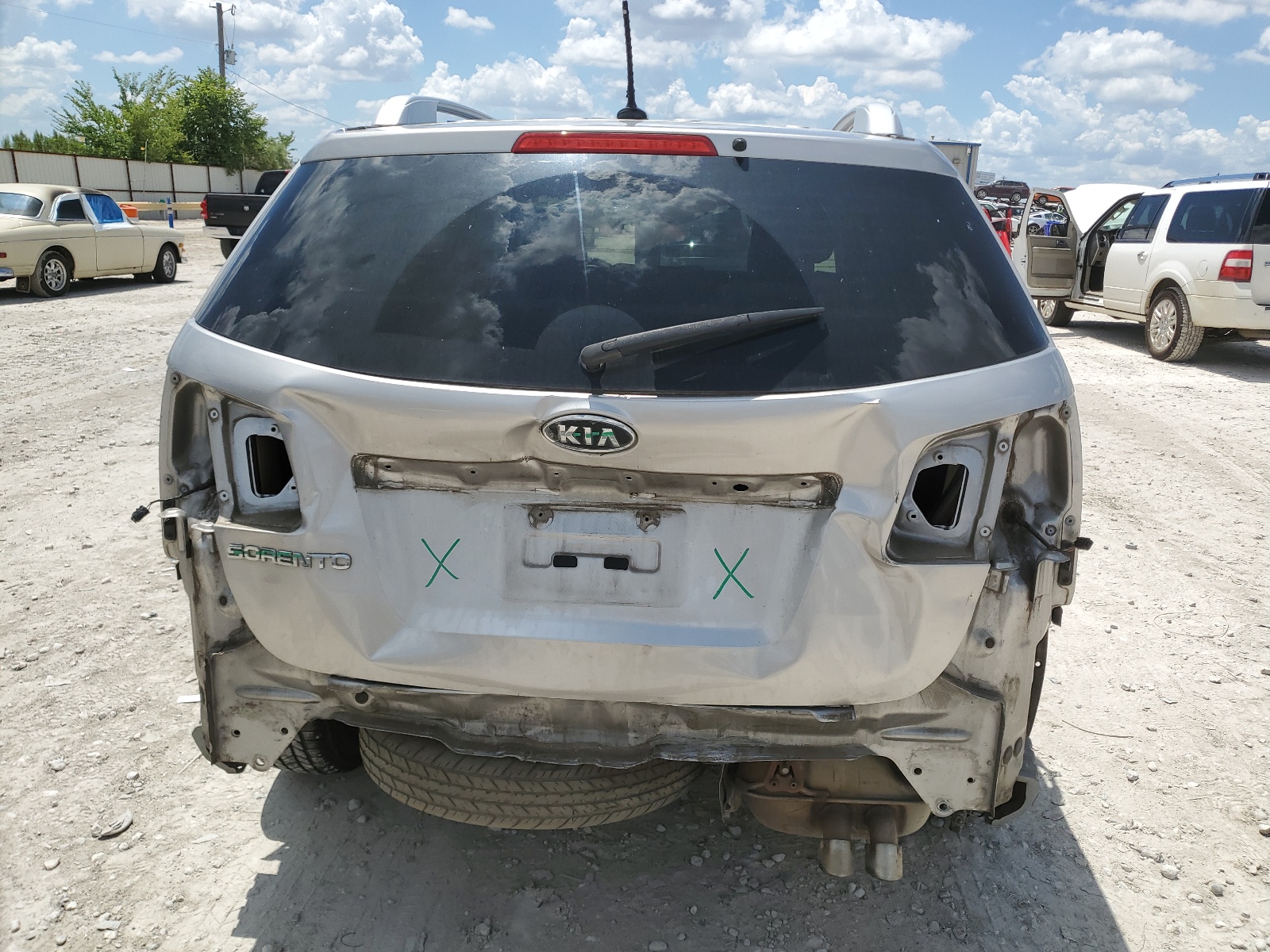 5XYKT4A6XCG279028 2012 Kia Sorento Base