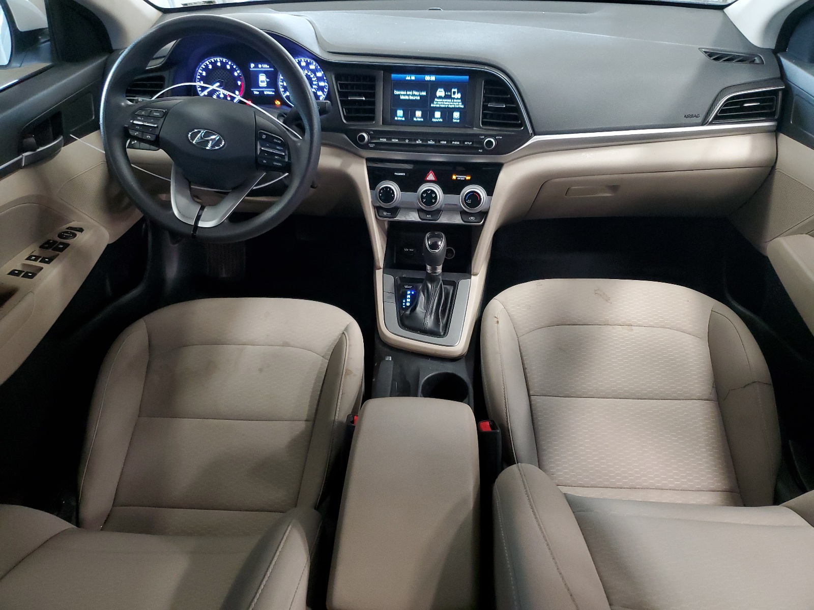 5NPD84LF0KH439898 2019 Hyundai Elantra Sel