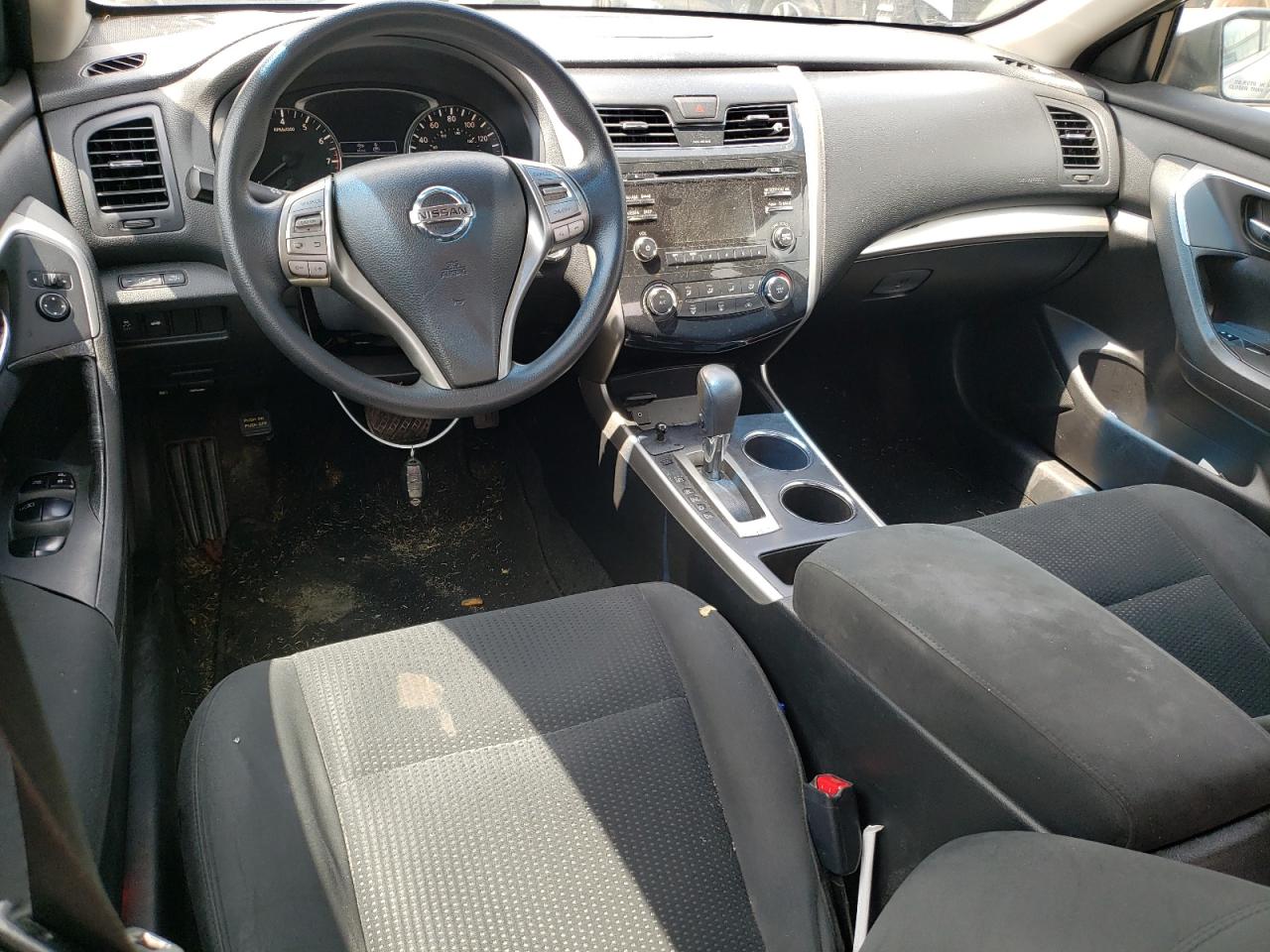 2015 Nissan Altima - Image 8