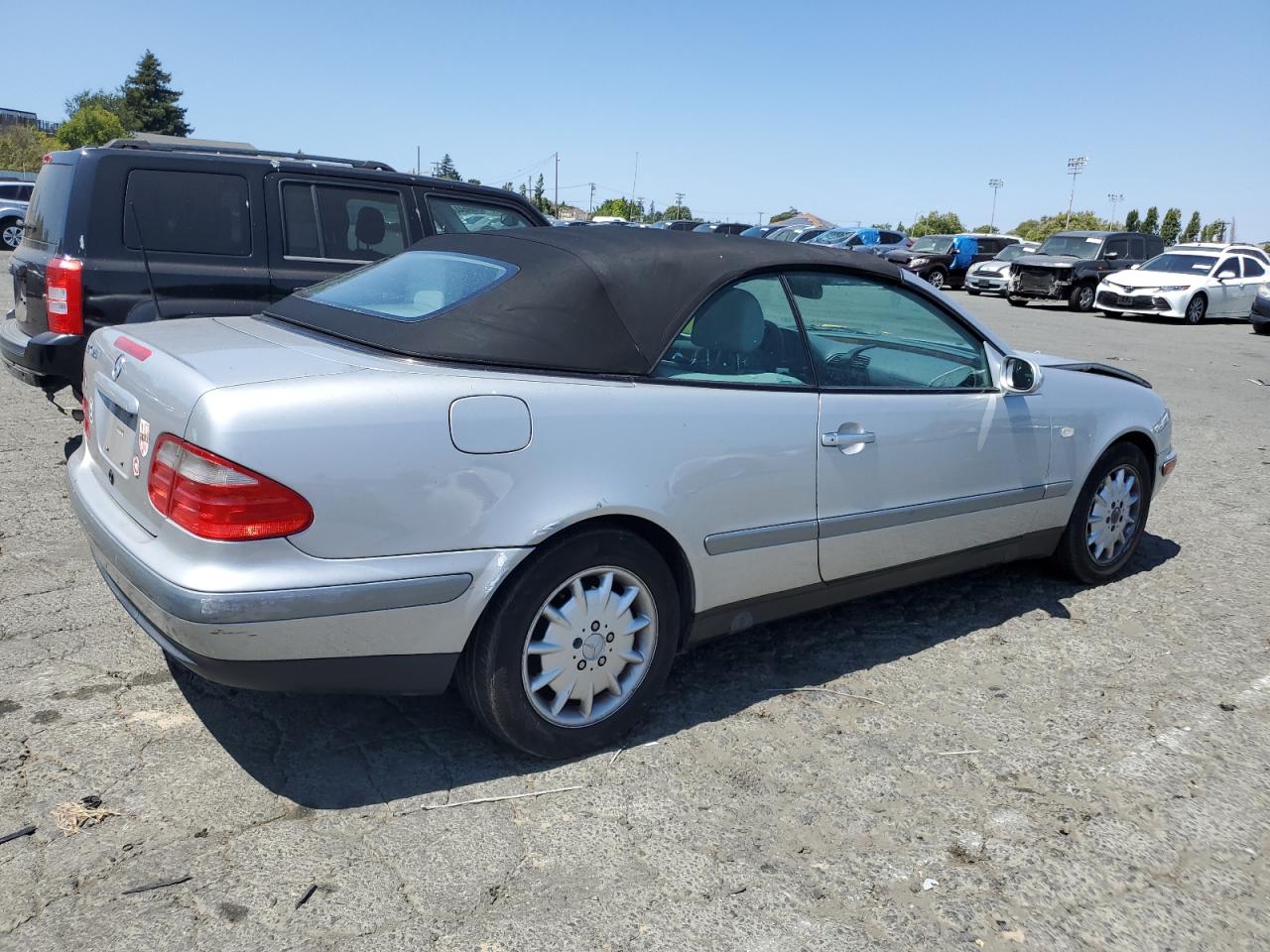 1999 Mercedes-Benz Clk 320 VIN: WDBLK65G4XT016466 Lot: 64244324