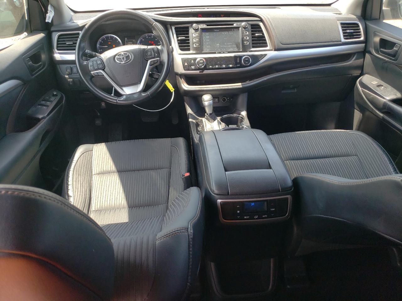 2017 Toyota Highlander Le VIN: 5TDZZRFH9HS207350 Lot: 64406514