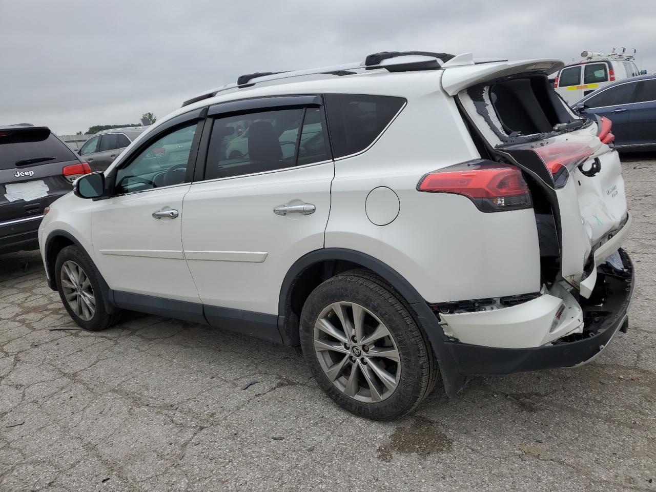 VIN 2T3DFREV9GW489853 2016 TOYOTA RAV4 no.2