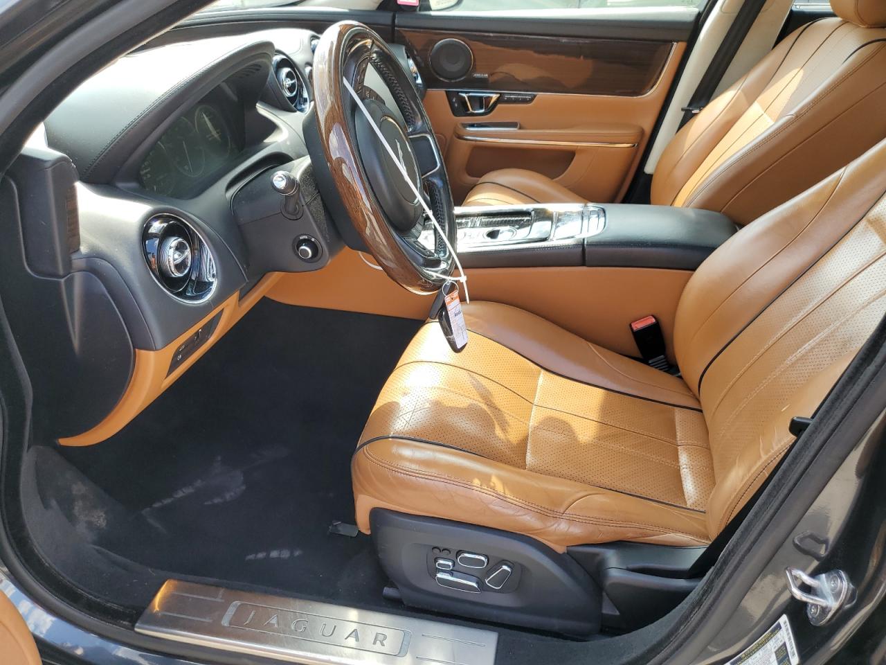 2015 Jaguar Xjl Portfolio VIN: SAJWJ2GD6F8V86338 Lot: 63668794