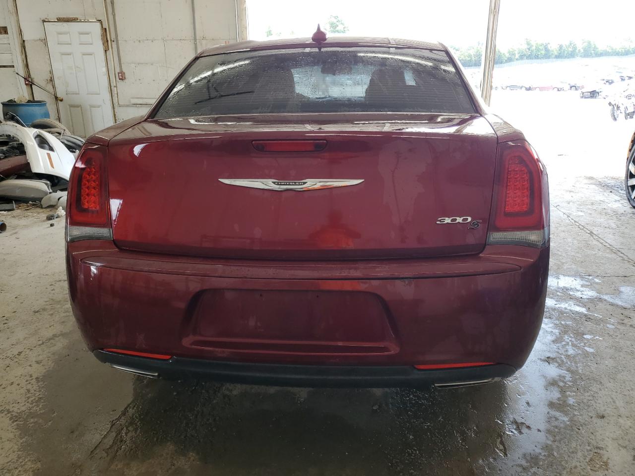 2019 Chrysler 300 S VIN: 2C3CCABG8KH682715 Lot: 61244024