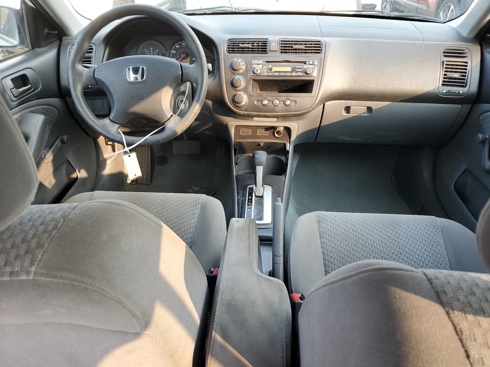 2HGES16324H545496 2004 Honda Civic Dx Vp