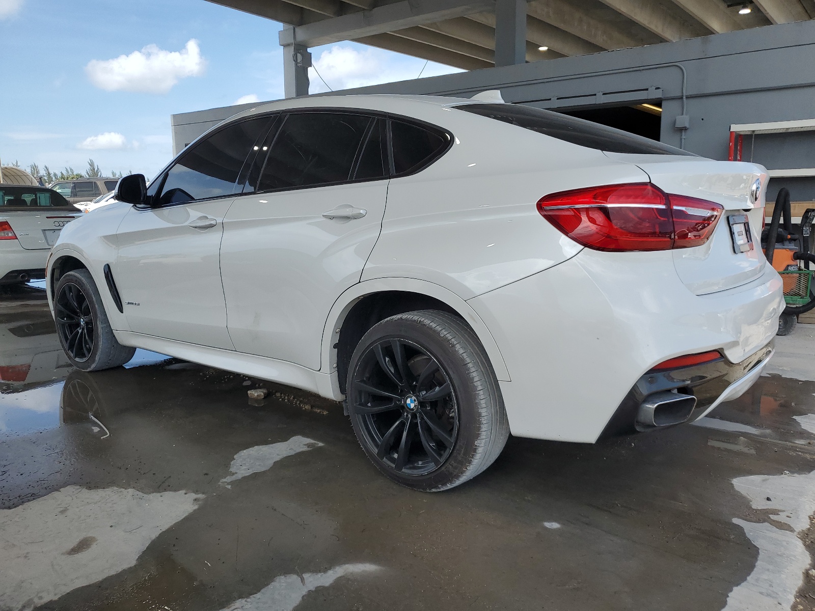 2018 BMW X6 Sdrive35I vin: 5UXKU0C53J0G80550